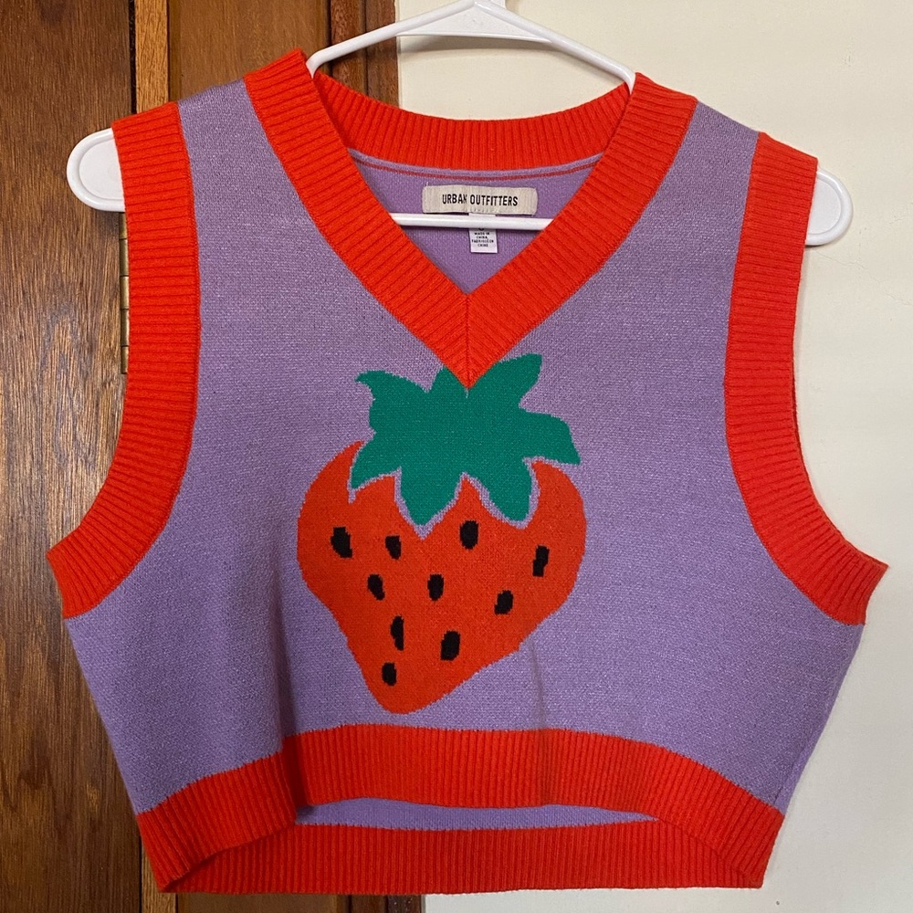 UO Randi Shrunken Sweater Vest - NWOT